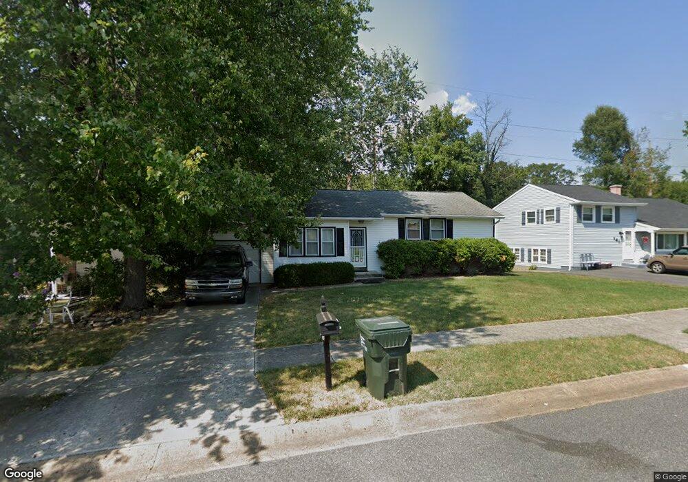 143 E Rutherford Dr, Newark, DE 19713 - photo 1