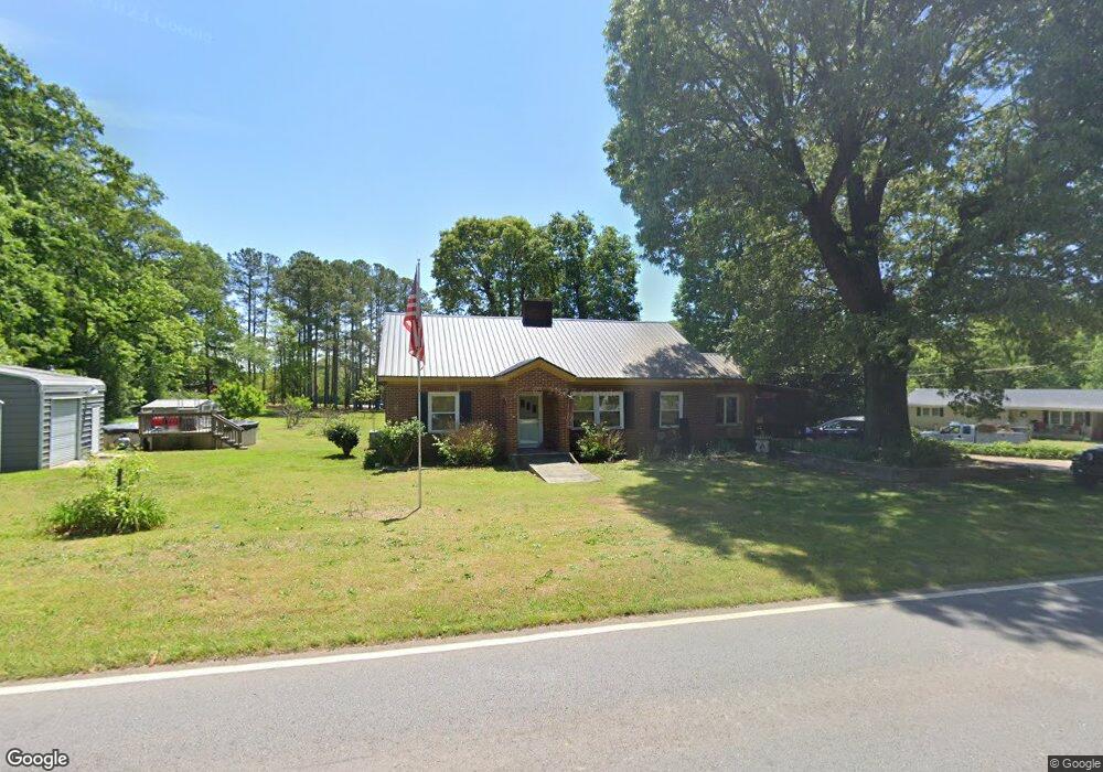 258 N Broad St, Bowman, GA 30624 - photo 1