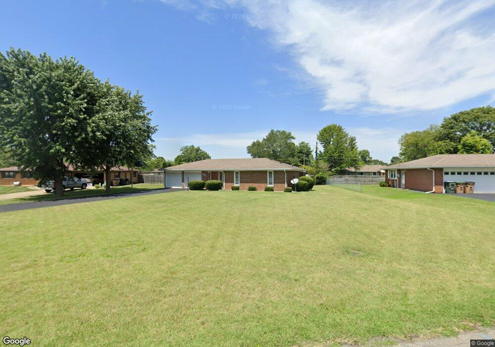 2110 Dale Ct, Columbus, IN 47203 - photo 1