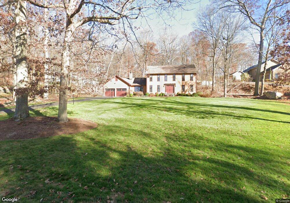 34 Columbia Dr, New Fairfield, CT 06812 - photo 1