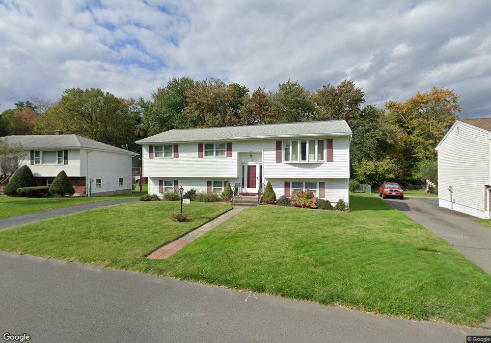 78 Carriage Dr, Waterbury, CT 06708 - photo 1