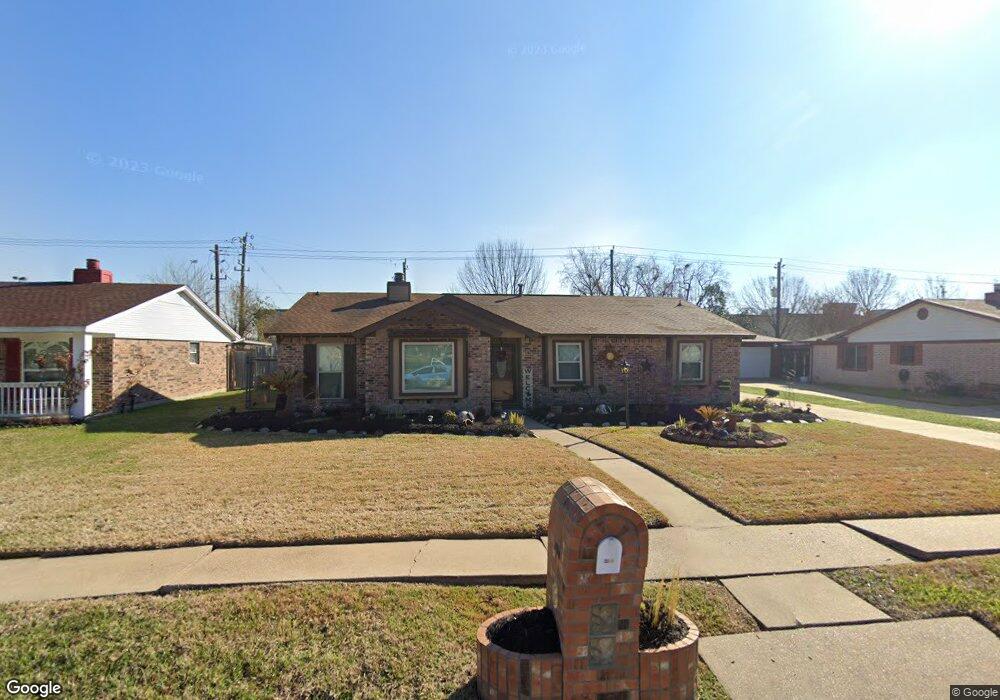 8814 Sunnywood Dr, Houston, TX 77088 - photo 1