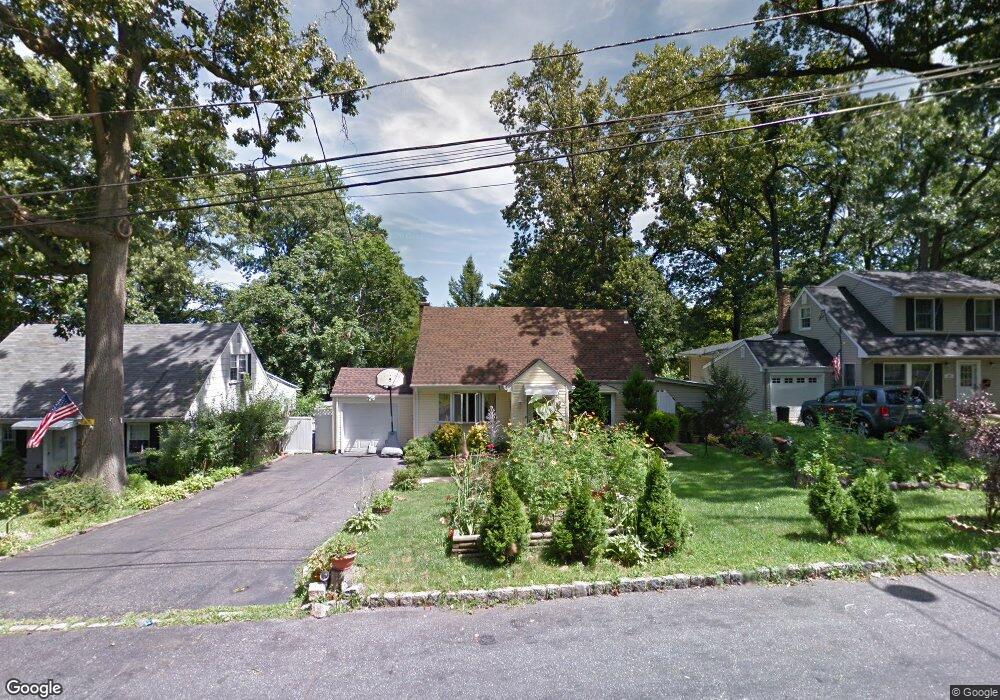 11 Fernwood Rd, Livingston, NJ 07039 - photo 1