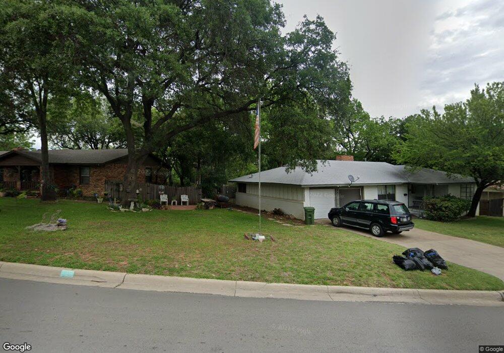 548 Hurstview Dr, Hurst, TX 76053 - photo 1