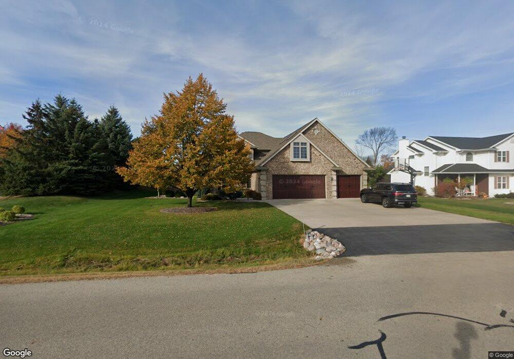 N9305 Noe Rd, Appleton, WI 54915 - photo 1