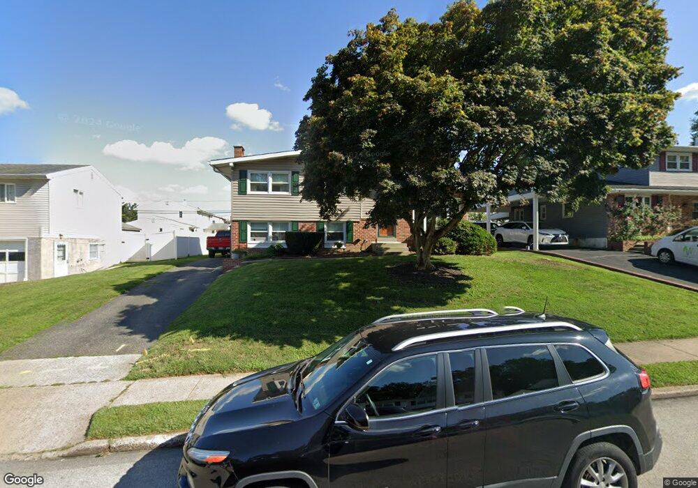 611 S Central Blvd, Broomall, PA 19008 - photo 1