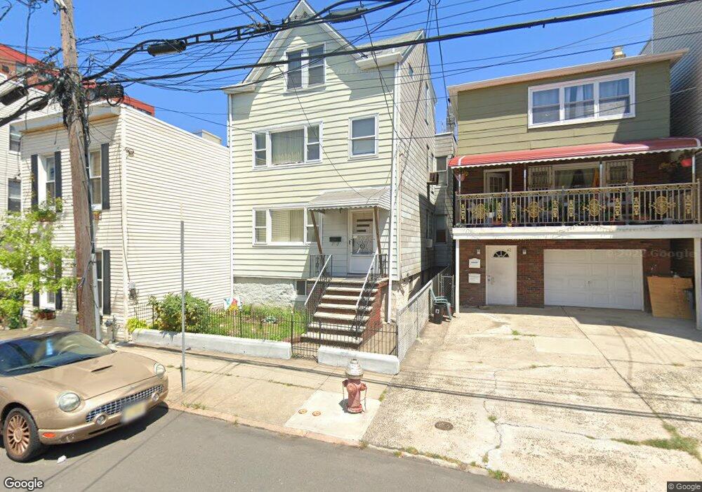 44 Bleecker St unit 2, Jersey City, NJ 07307 - photo 1