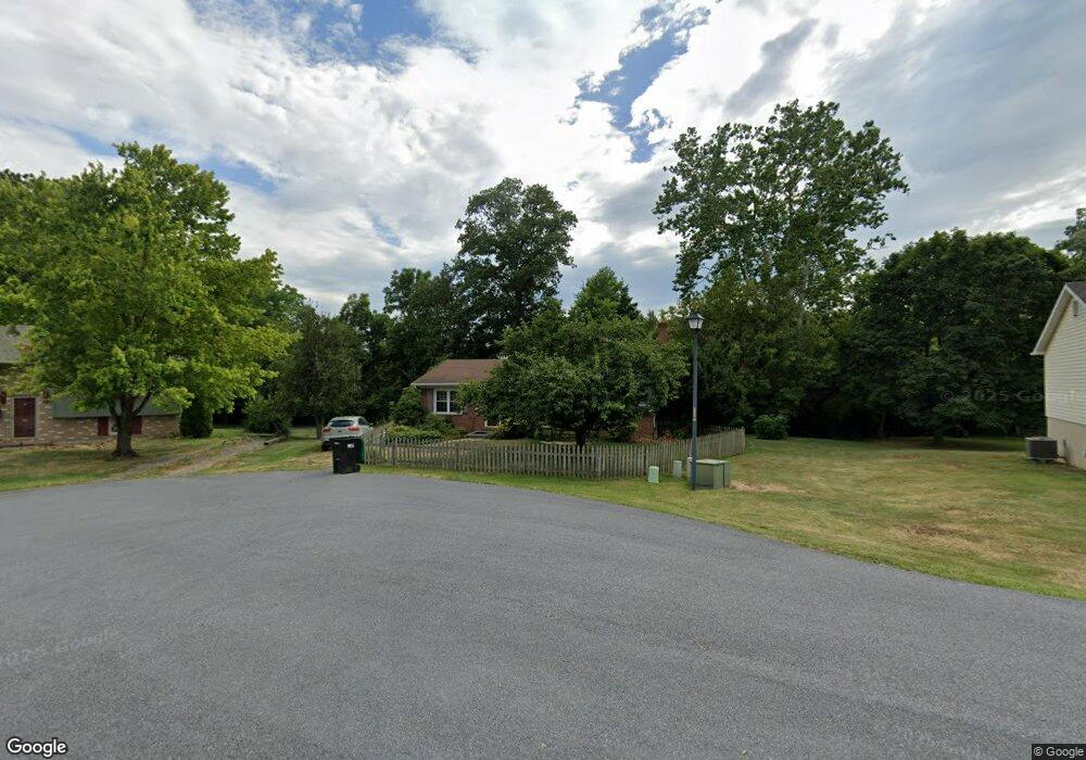 490 Royal Ave, Strasburg, VA 22657 - photo 1