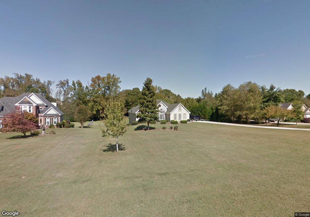 435 Quail Run, Hoschton, GA 30548 - photo 1