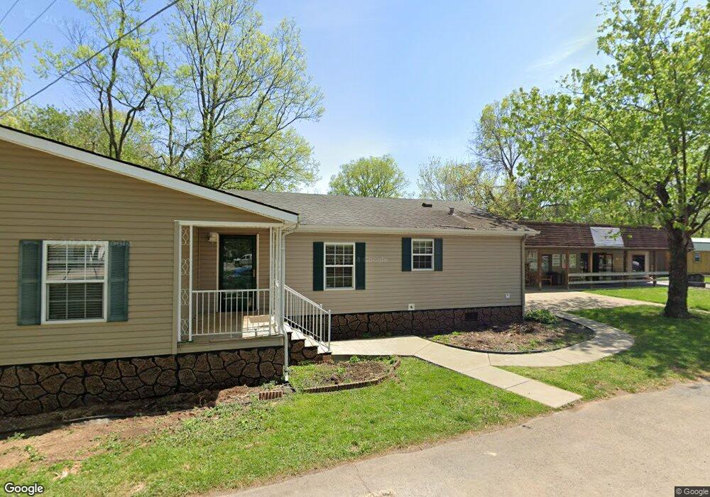 165 N Scruggs Ln, Frankfort, KY 40601 - photo 1