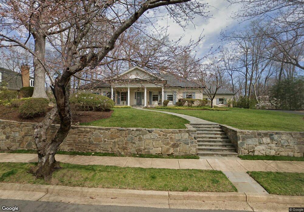 1419 Laburnum St, McLean, VA 22101 - photo 1