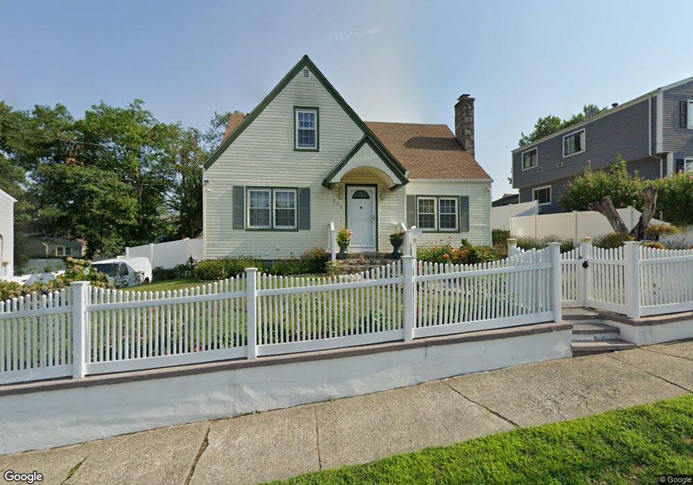 270 Trumbull Ave, Bridgeport, CT 06606 - photo 1