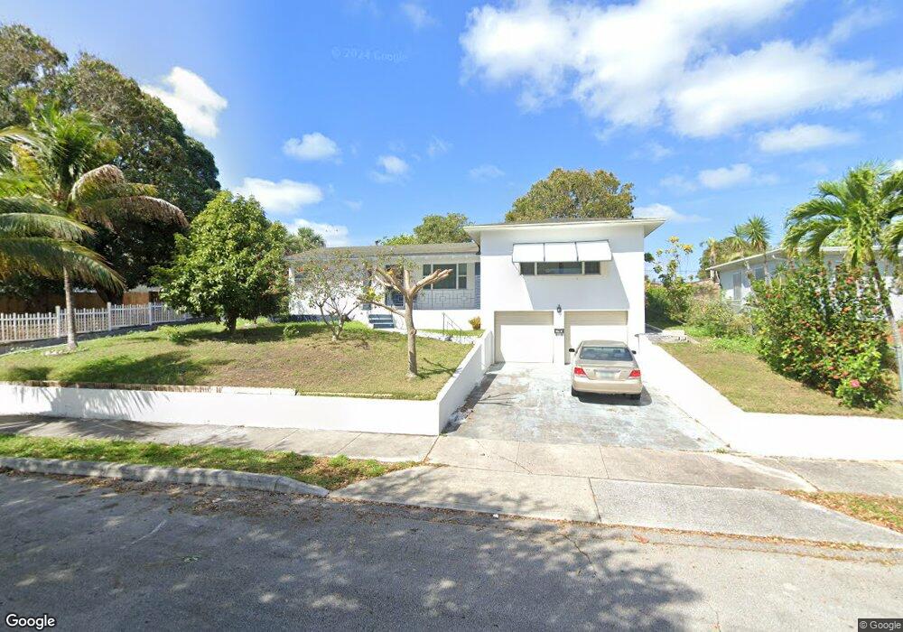 3901 Eastview Ave, West Palm Beach, FL 33407 - photo 1