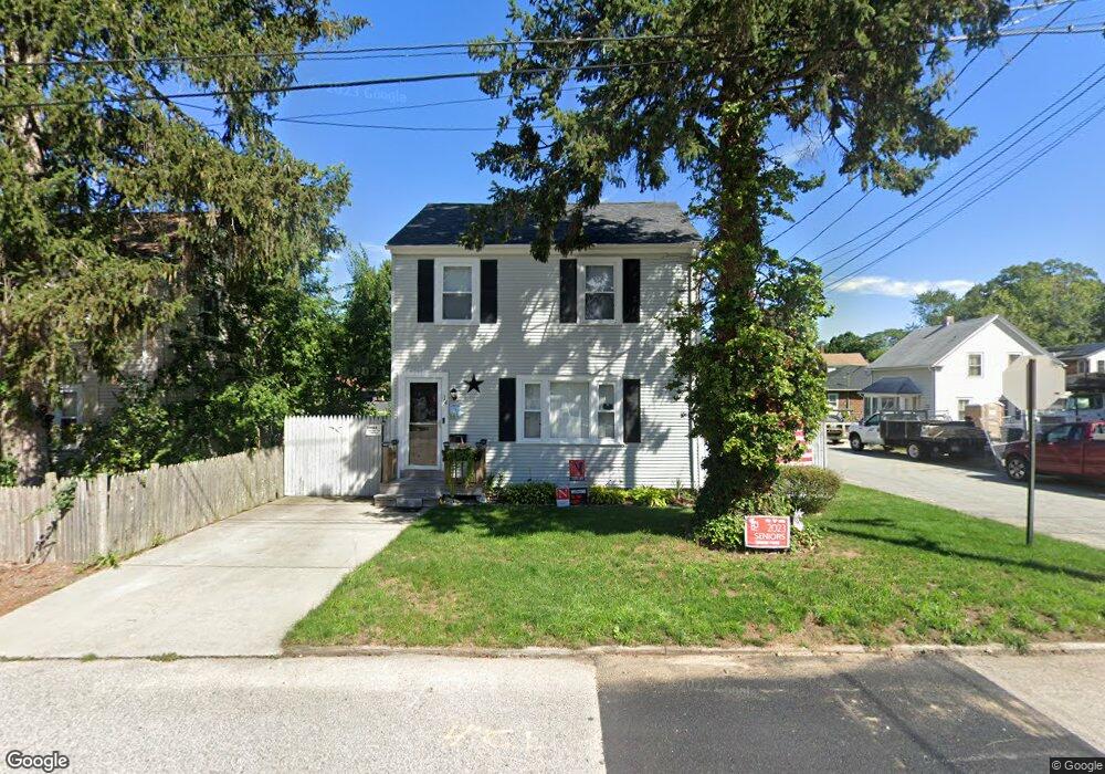 14 River St, Riverside, RI 02915 - photo 1