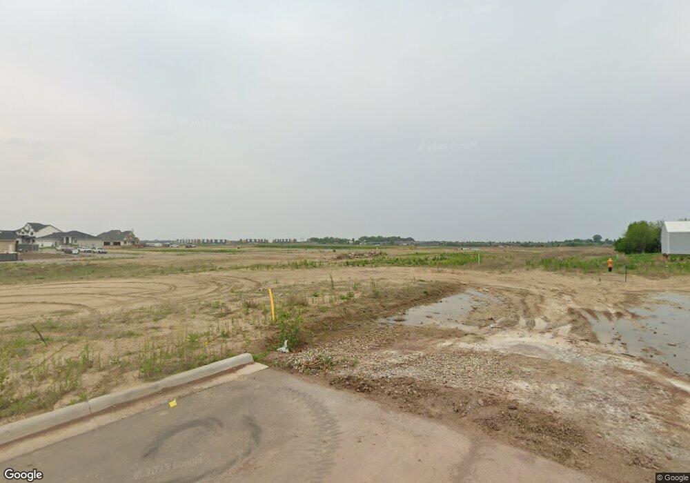 2212 S Saddle Ridge Dr, Sioux Falls, SD 57110 - photo 1