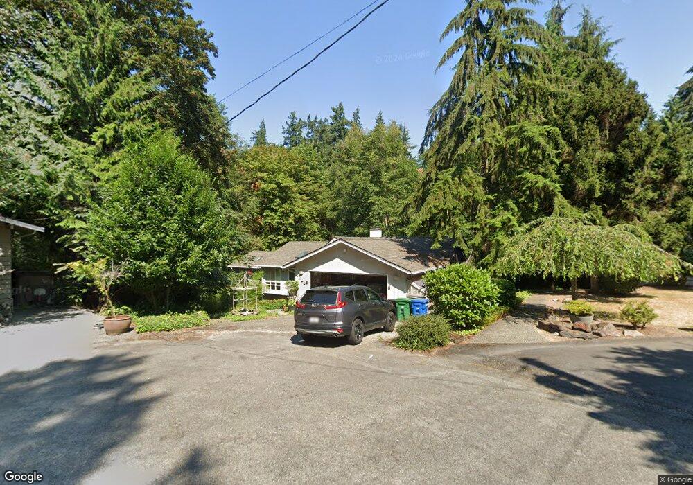 5200 W Mercer Place, Mercer Island, WA 98040 - photo 1