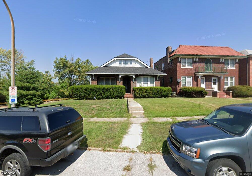 4457 Floriss Place, Saint Louis, MO 63115 - photo 1