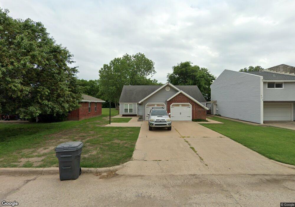 402 5th Ave SW, Ardmore, OK 73401 - photo 1