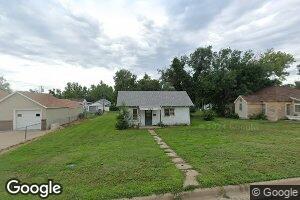 525 W 2nd St, Larned, KS 67550
