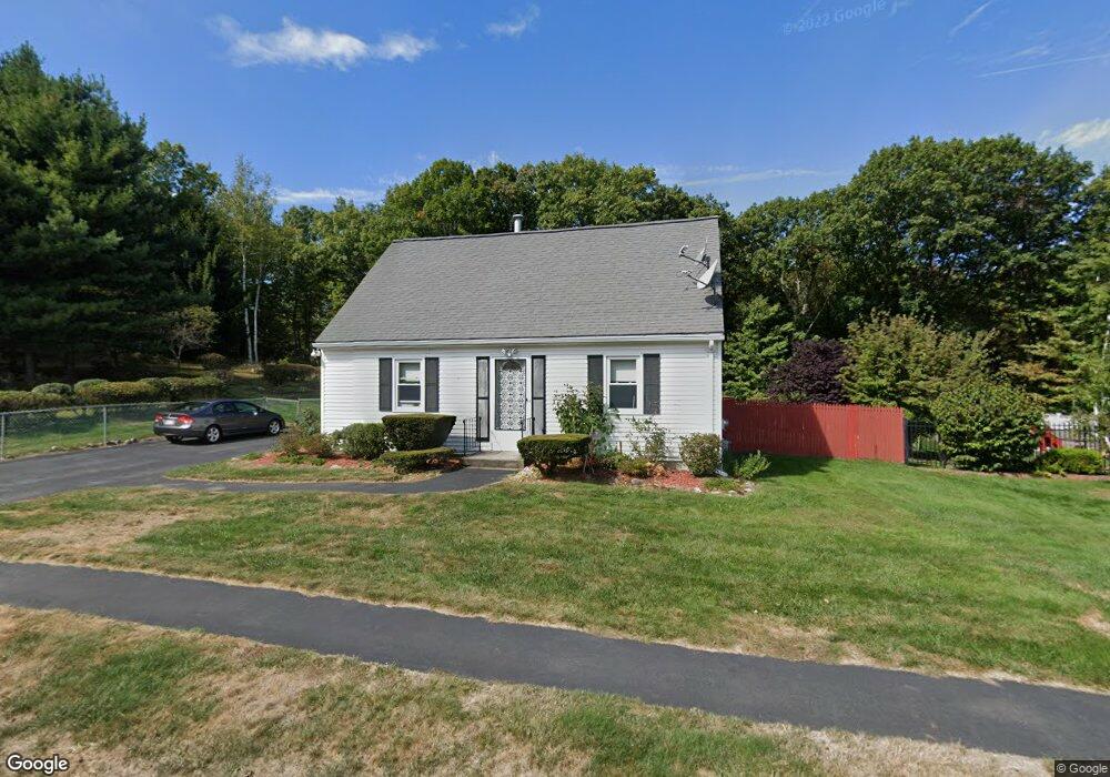 2 Parsons Hill Dr, Worcester, MA 01603 - photo 1