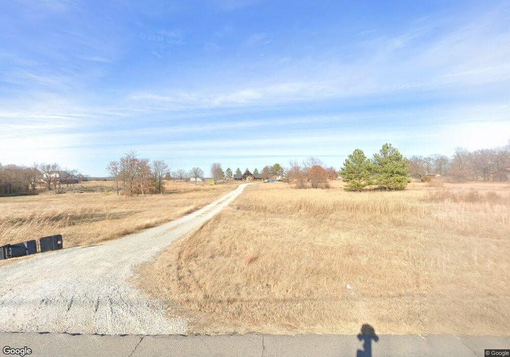 25193 Wilson Rd, Henryetta, OK 74437 - photo 1