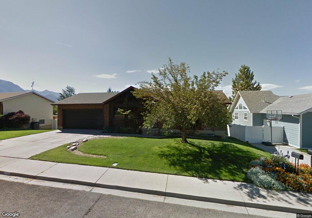 694 S Mohawk Ave, Pleasant Grove, UT 84062 - photo 1