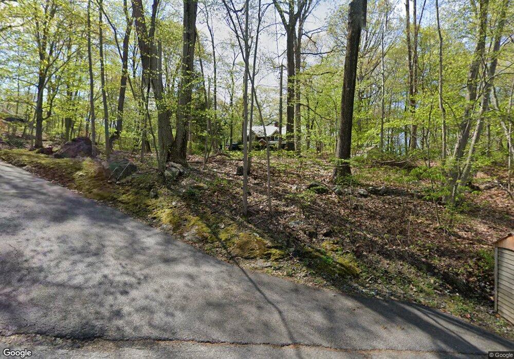 1555 Journeys End Rd, Croton On Hudson, NY 10520 - photo 1