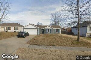 705 N Michigan Cir, Lawrence, KS 66044