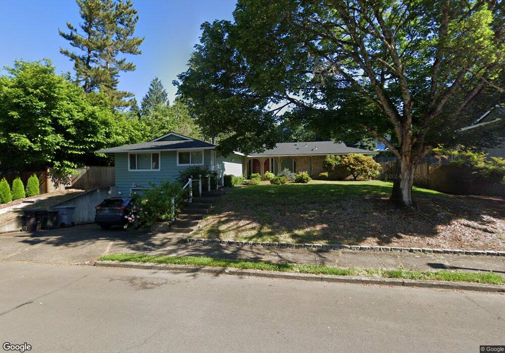 1346 Tamarisk Dr, West Linn, OR 97068 - photo 1