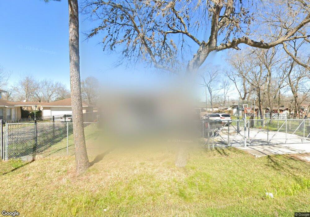 7729 Bradford St, Houston, TX 77087 - photo 1