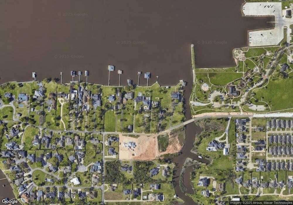 3028 Henderson Bayou Rd, Lake Charles, LA 70605 - photo 1