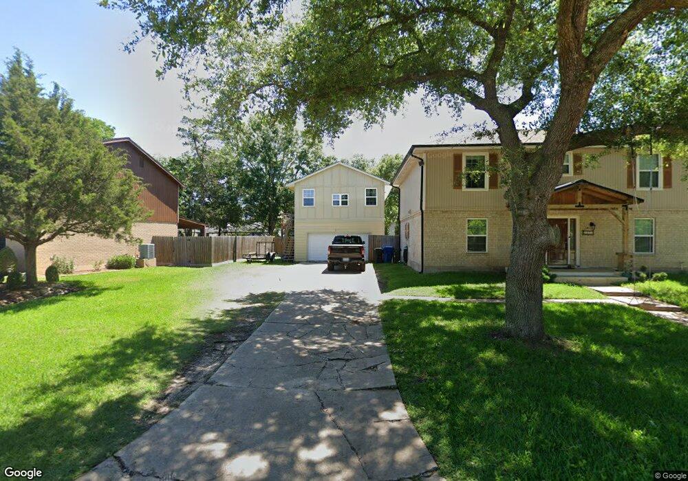 5475 Apple Blossom Ln, Friendswood, TX 77546 - photo 1