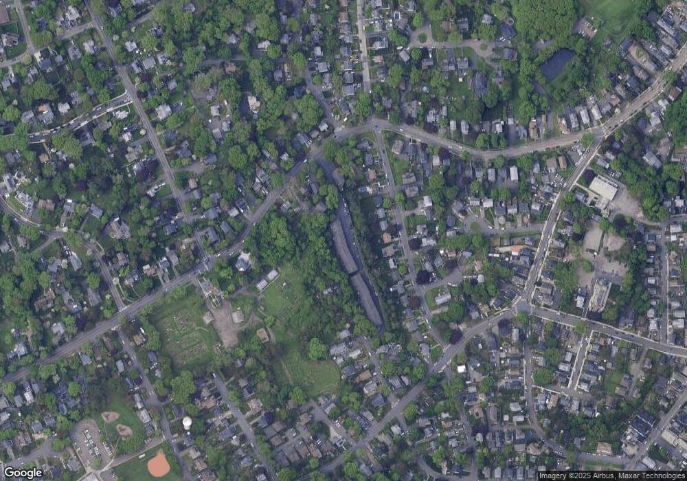 300 Flax Hill Rd unit 7, Norwalk, CT 06854 - photo 1