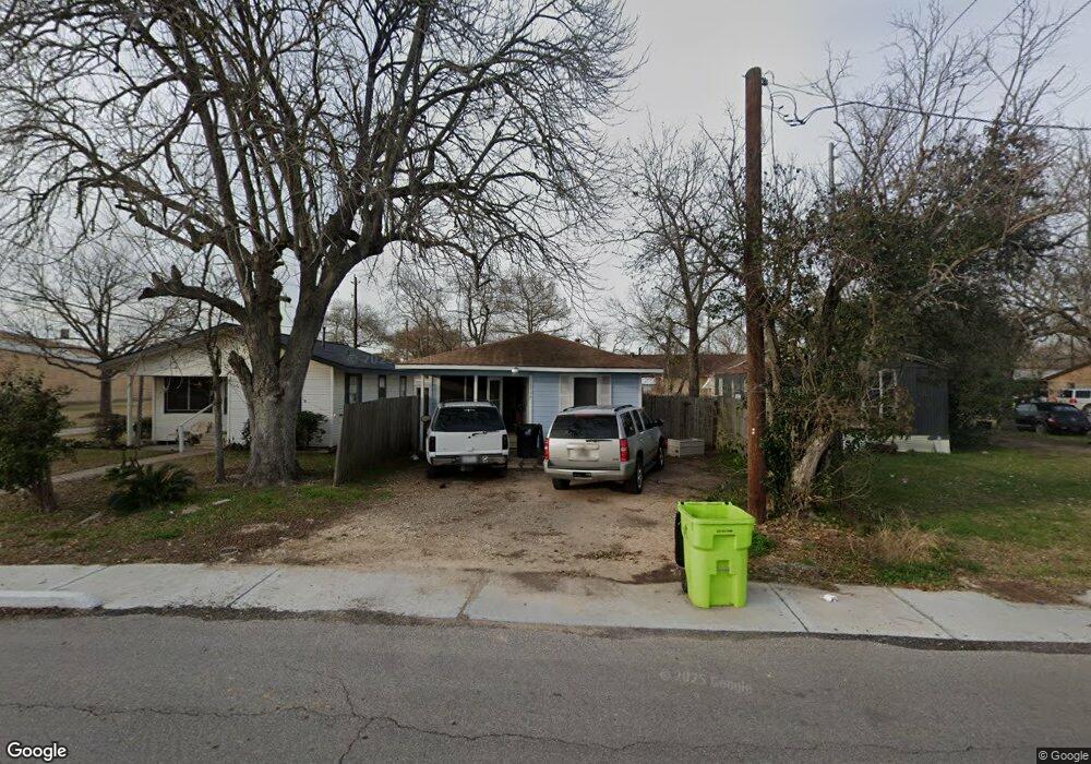 1715 Walnut Ave, Rosenberg, TX 77471 - photo 1