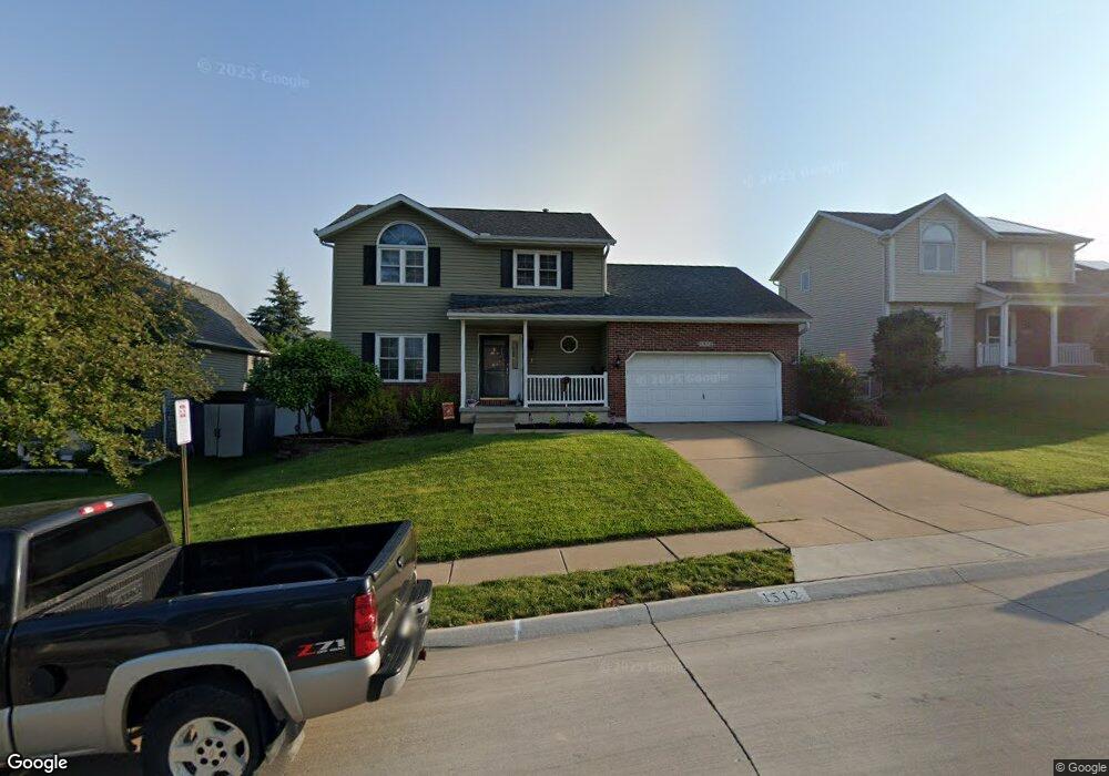 1512 W 49th St, Davenport, IA 52806 - photo 1