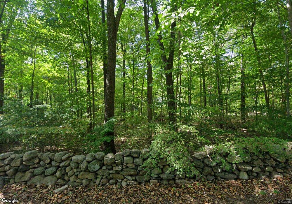 853 Hollow Tree Ridge Rd, Darien, CT 06820 - photo 1