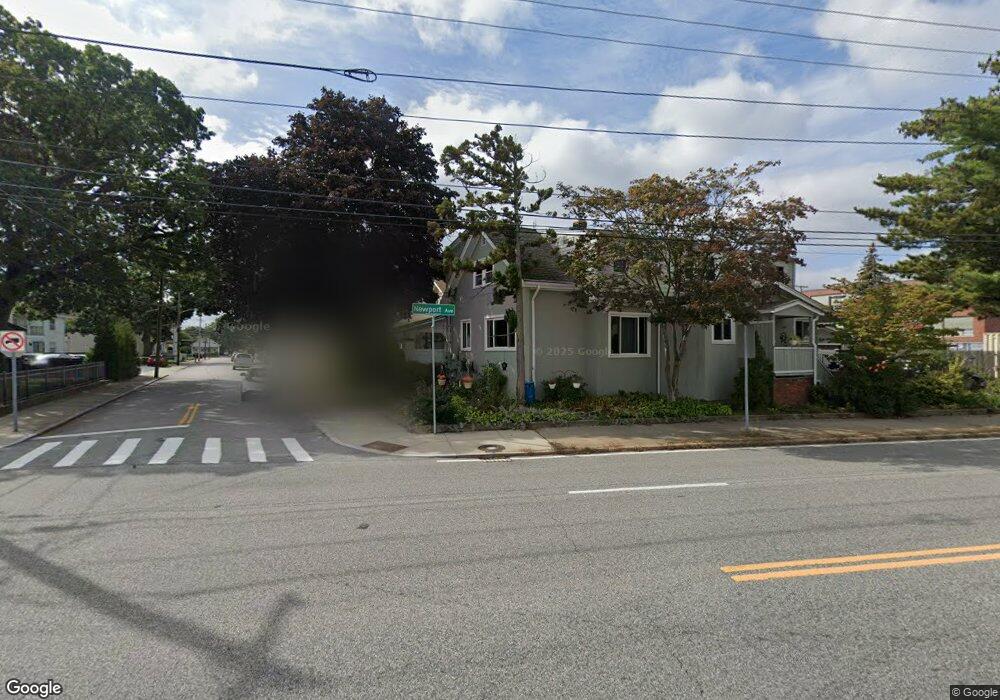 1196 Newport Ave, Pawtucket, RI 02861 - photo 1