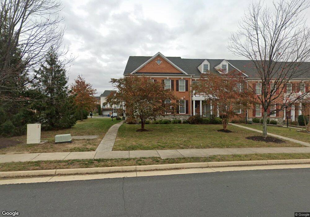 23188 Evergreen Ridge Dr, Ashburn, VA 20148 - photo 1