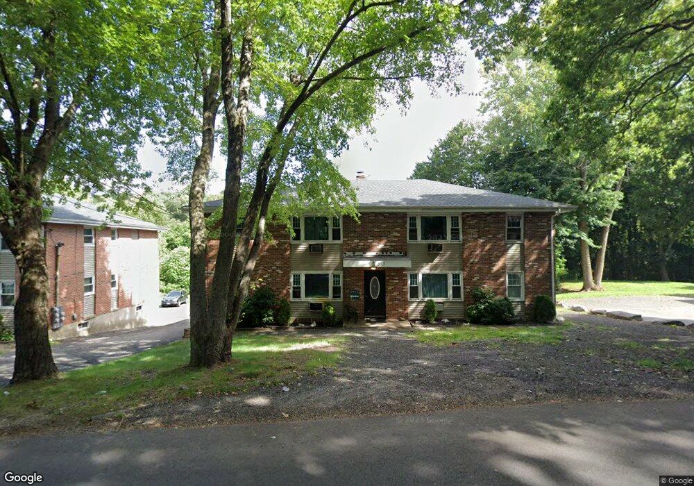 370 Woodtick Rd unit 2-L, Waterbury, CT 06705 - photo 1