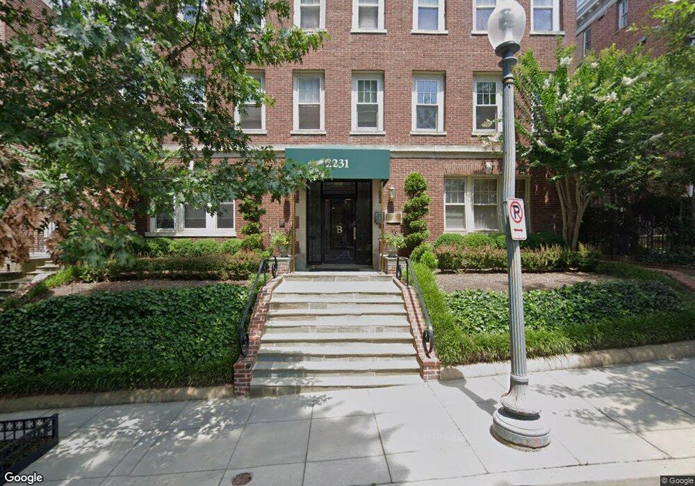 2231 Bancroft Place NW unit 2, Washington, DC 20008 - photo 1