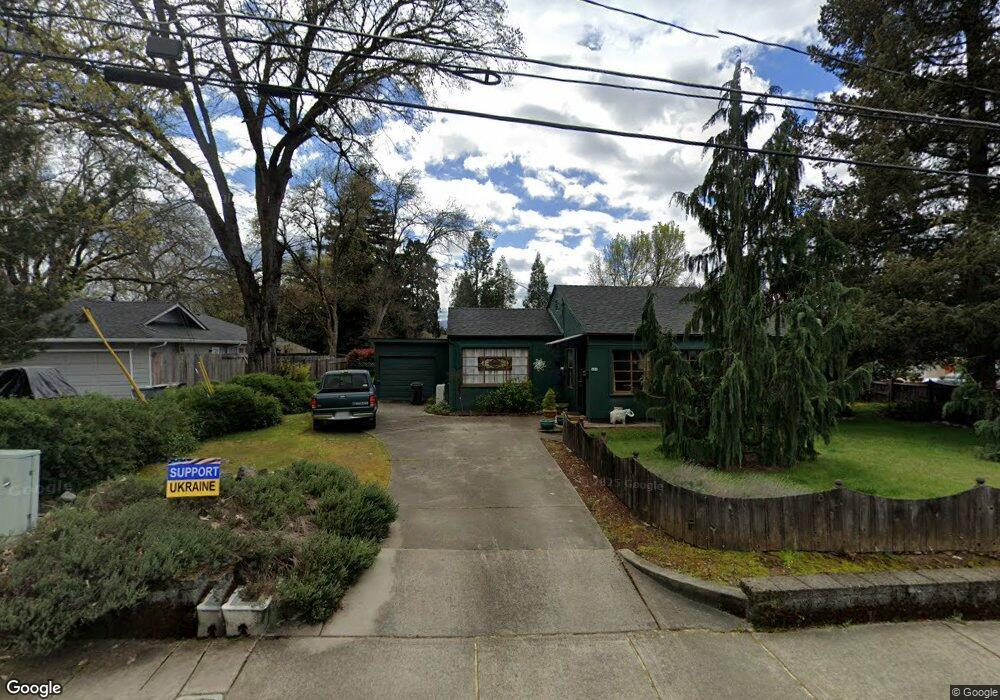 425 NW Midland Ave, Grants Pass, OR 97526 - photo 1