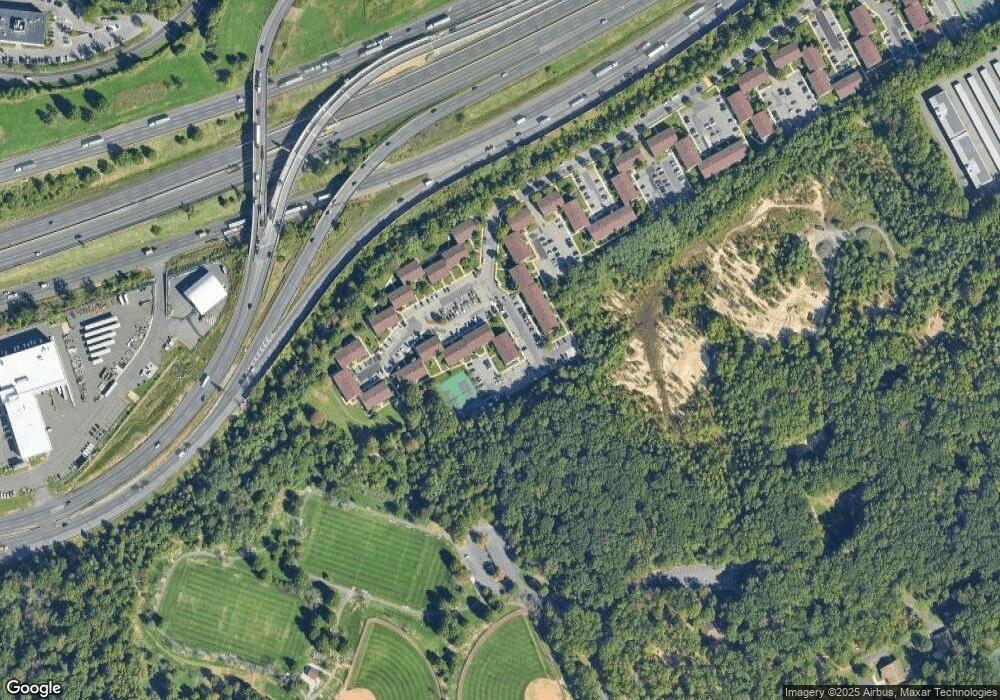 807 Cricket Ln, Woodbridge, NJ 07095 - photo 1