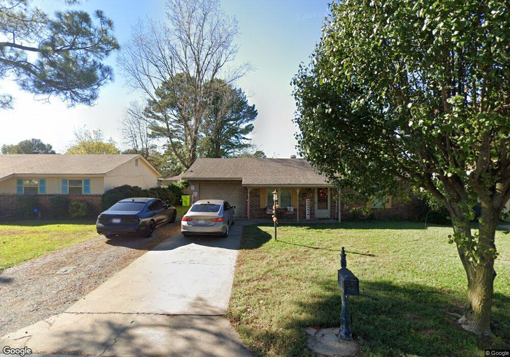 1605 N Lowe St, Stuttgart, AR 72160 - photo 1