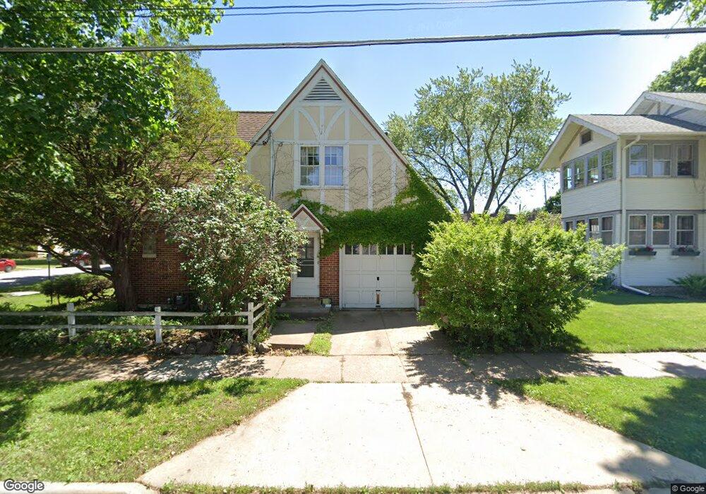 603 Franklin St, Cedar Falls, IA 50613 - photo 1