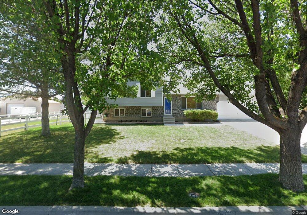 2493 Victoria Park Cir, Riverton, UT 84065 - photo 1