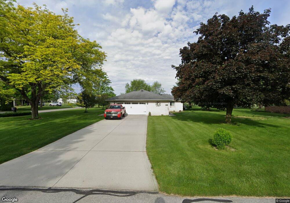 2106 N Kathy Ln, Genoa, OH 43430 - photo 1