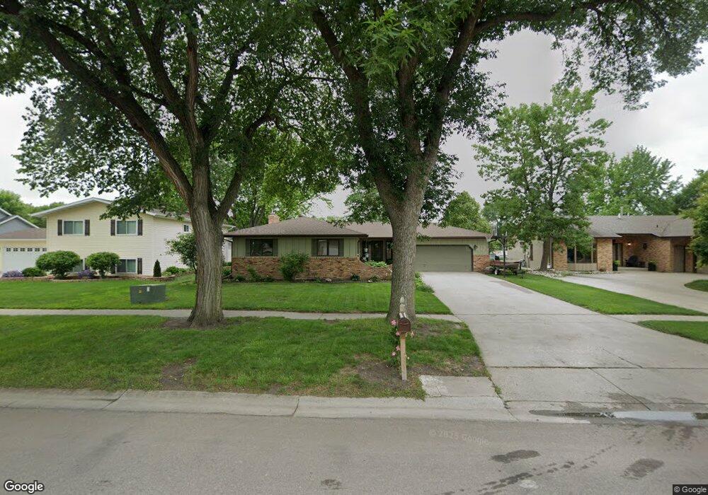 3608 Elm St N, Fargo, ND 58102 - photo 1
