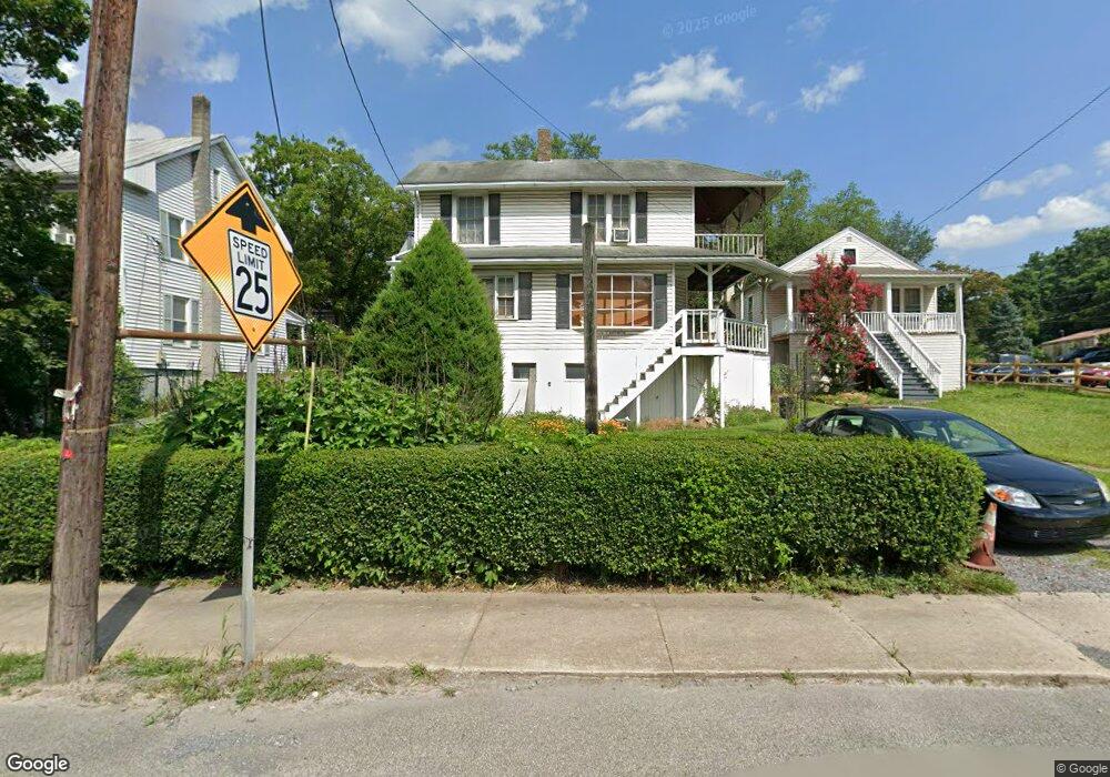 469 S Washington St, Berkeley Springs, WV 25411 - photo 1