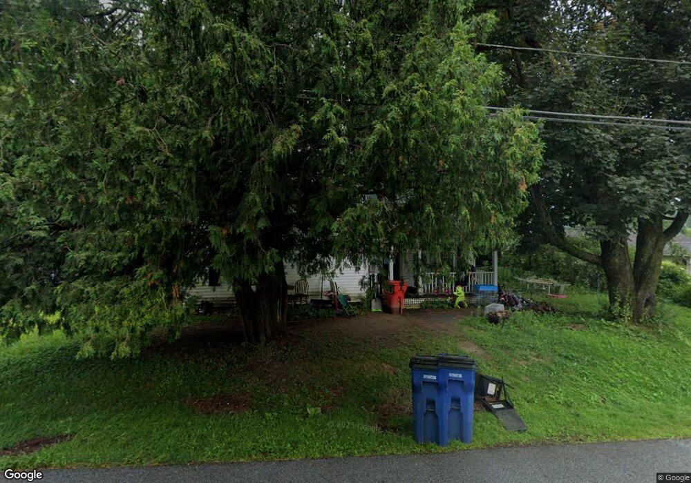 403 E Proctor Rd, Center Rutland, VT 05736 - photo 1