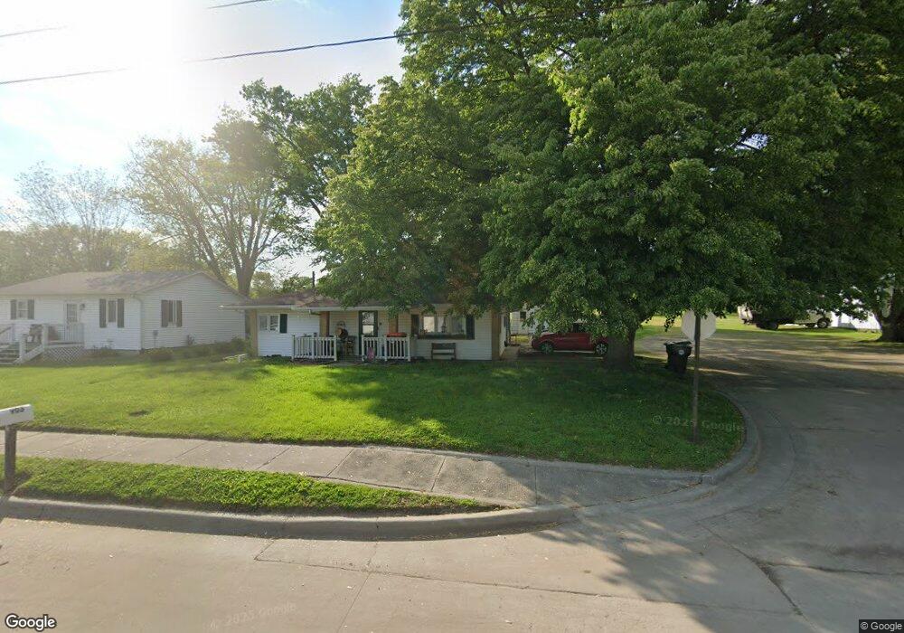 903 S Kickapoo St, Lincoln, IL 62656 - photo 1